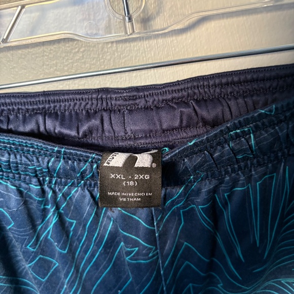 Boy’s Russell athletic shorts - Picture 3 of 4